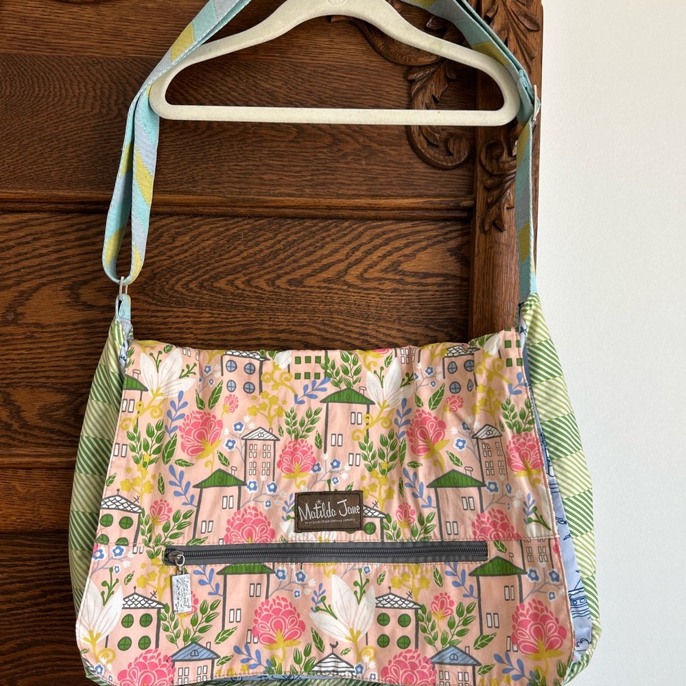 EUC 💚 Matilda Jane Fullers Landing Overnight Backpack Dance Bag